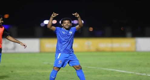 حجازي غادر مصابا.. نيوم يفض اشتباكه مع الحزم في دوري الدرجة الأولى السعودي